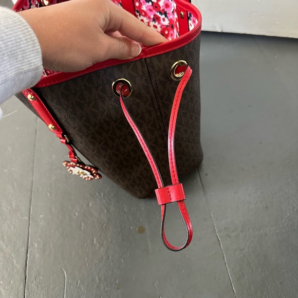 MICHAEL KORS Purse 🌸♥️ - Picture 8 of 9